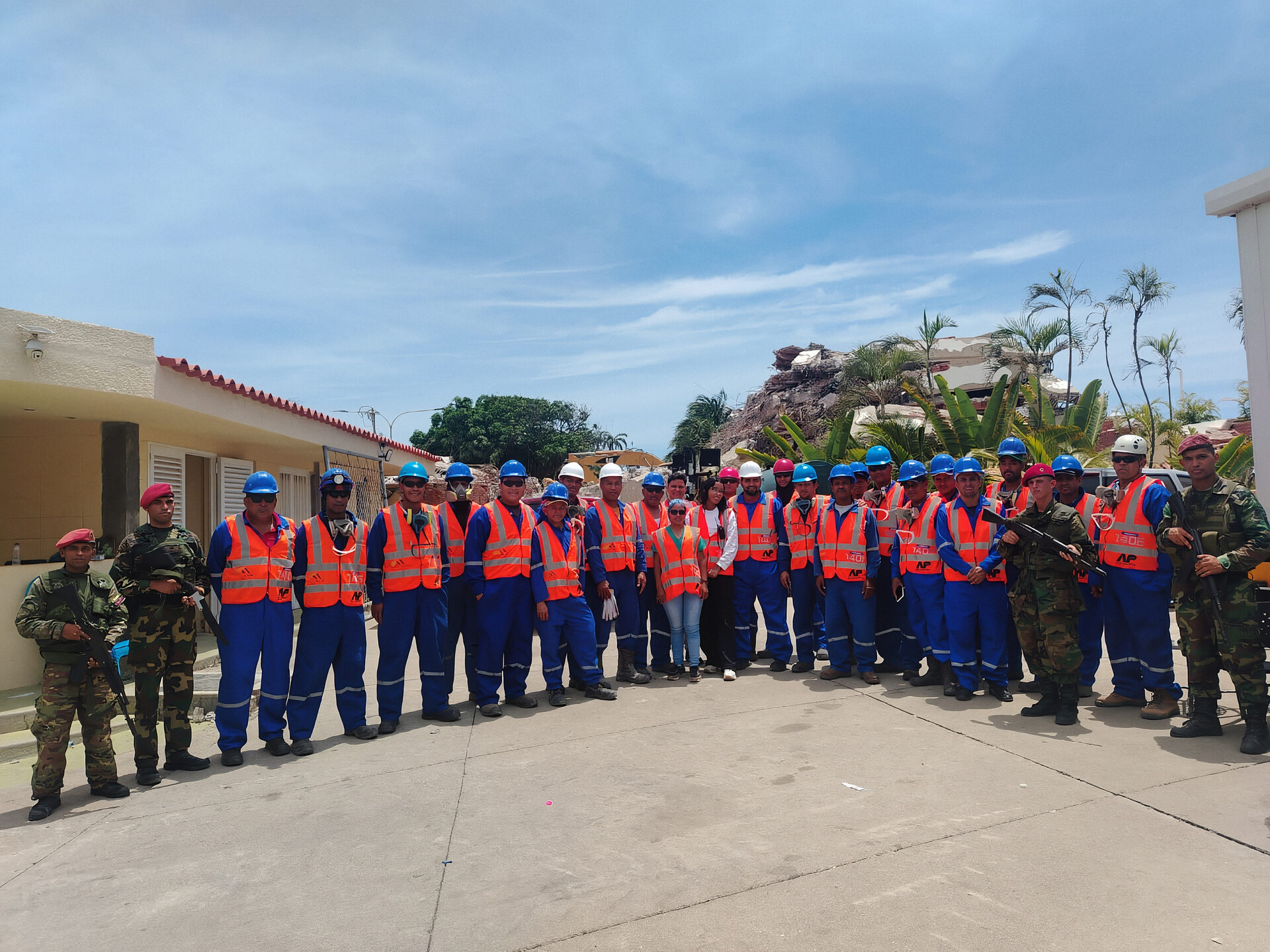 Equipo de FARO en el Campamento El FARO, La Guaira